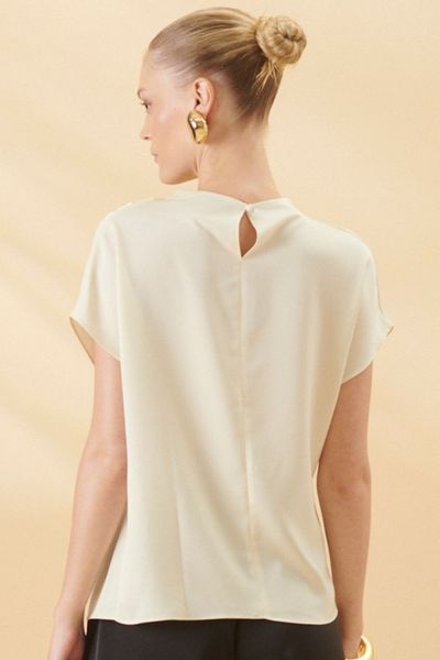 10130454_003_2-SMK-BLUSA-DRAPEADO-JENNIFER