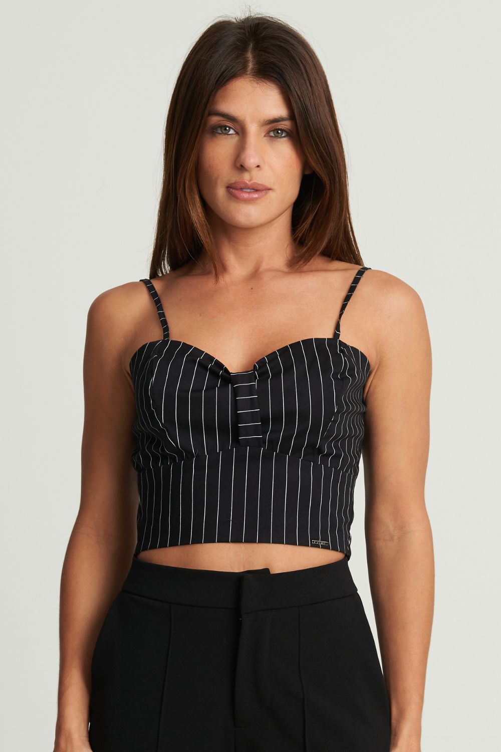 21134002_060_1-SMK-TOP-CROPPED-RISCA-DE-GIZ 21134002_060_1-SMK-TOP-CROPPED-RISCA-DE-GIZ